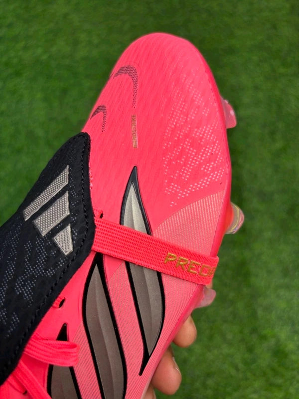 Predator Foldover Elite Next-gen Red FG With Lace