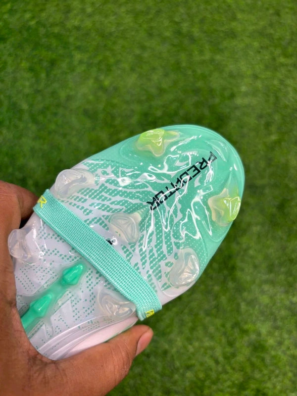 Predator Foldover Elite Next-gen Light Green FG With Lace