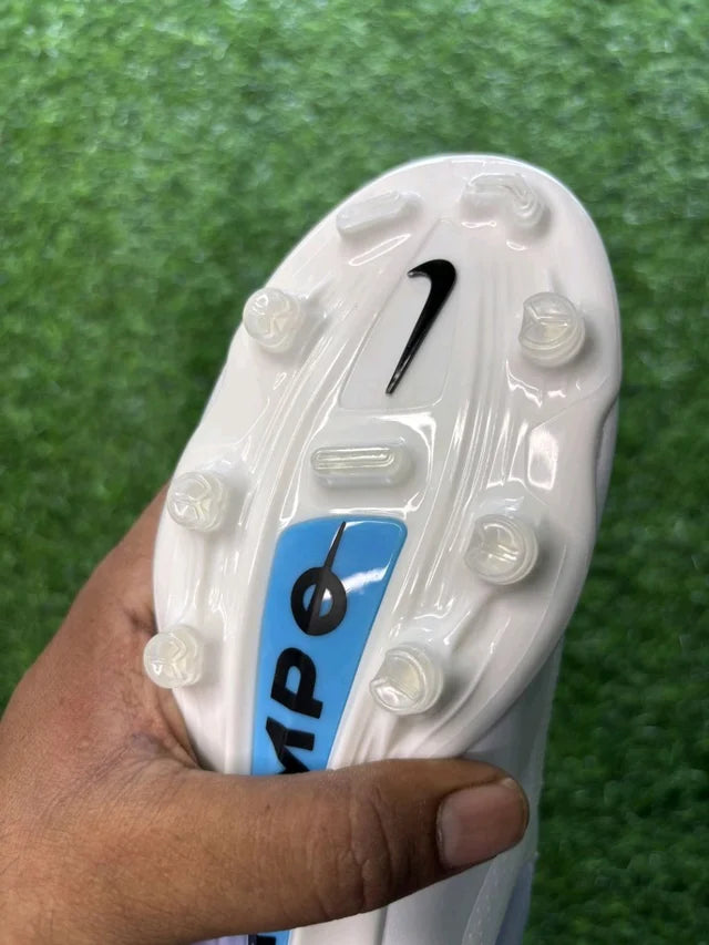 Tiempo Legend 9 Elite White Low-top FG With Lace