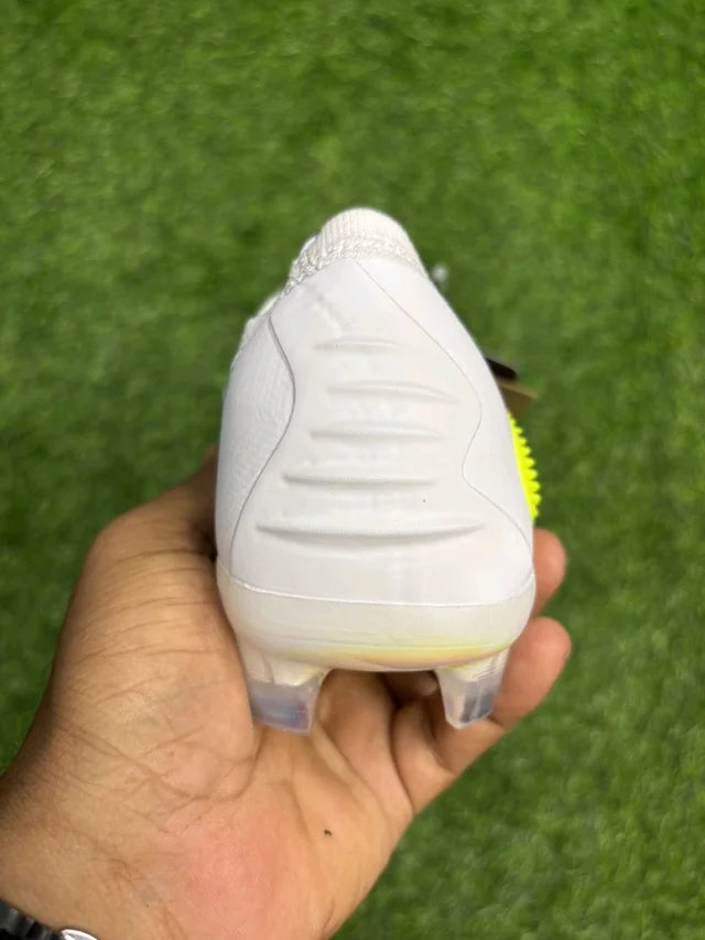 Phantom 6 Luna III Elite White Sky-blue Low-top FG With Lace