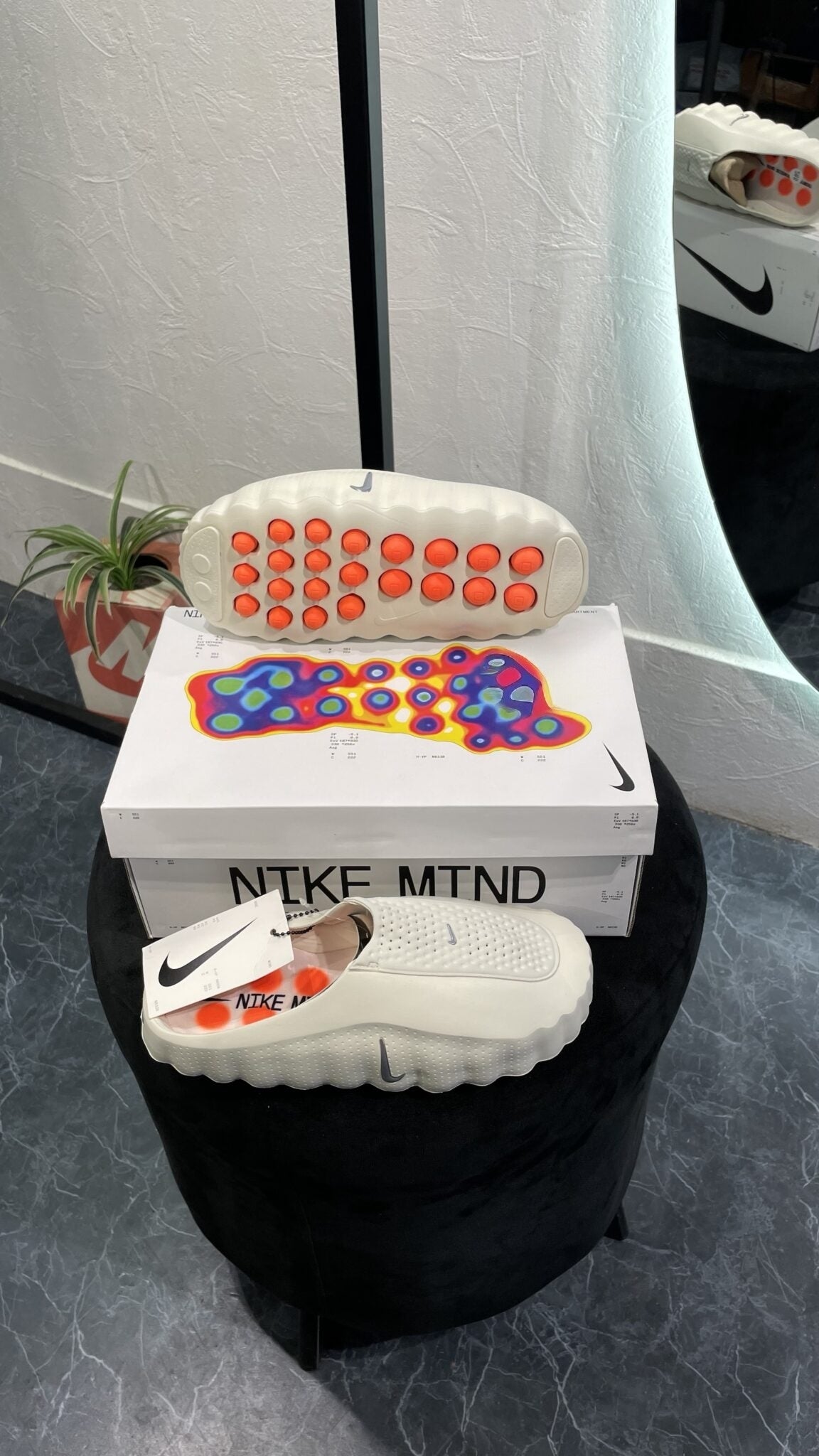 NIKE MIND 001 LIGHT BONE