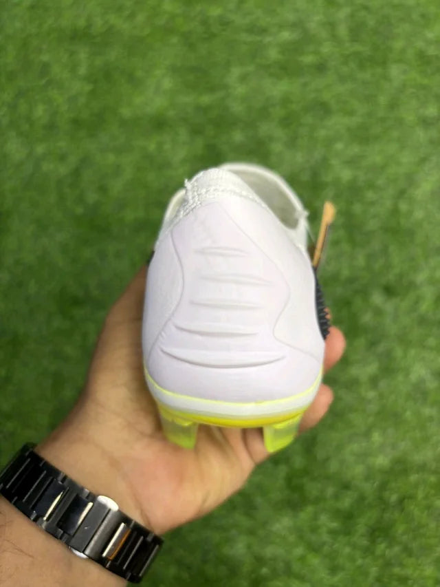 Phantom 6 Luna III Elite White Green Low-top FG With Lace