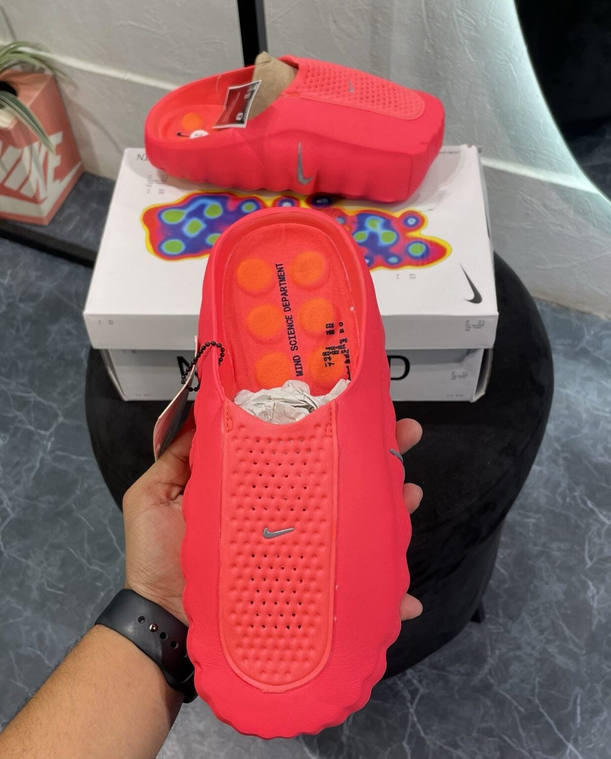 NIKE MIND 001 SOLAR RED