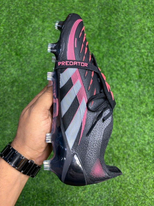 Predator Foldover Elite Black Colour FG With Lace