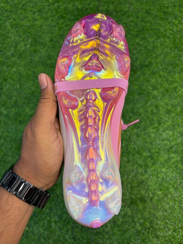 Predator Foldover Elite Next-gen Baby Pink Colour FG
