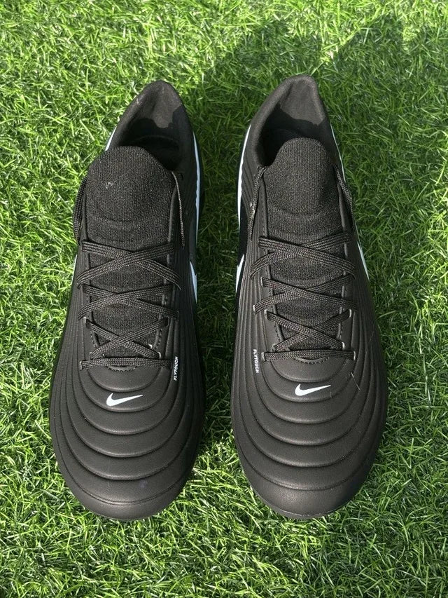 Tiempo Legend 10 Elite Black Low-top FG With Lace