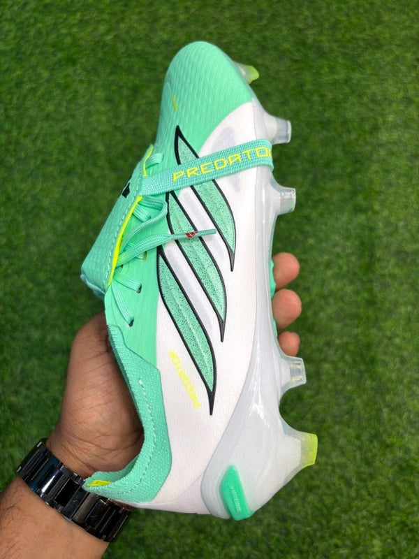 Predator Foldover Elite Next-gen Light Green FG With Lace