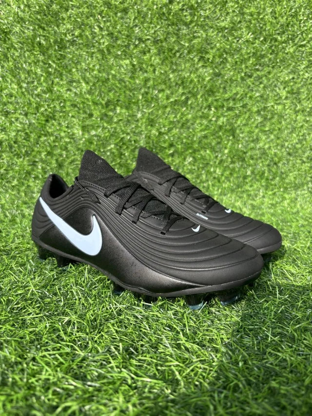 Tiempo Legend 10 Elite Black Low-top FG With Lace