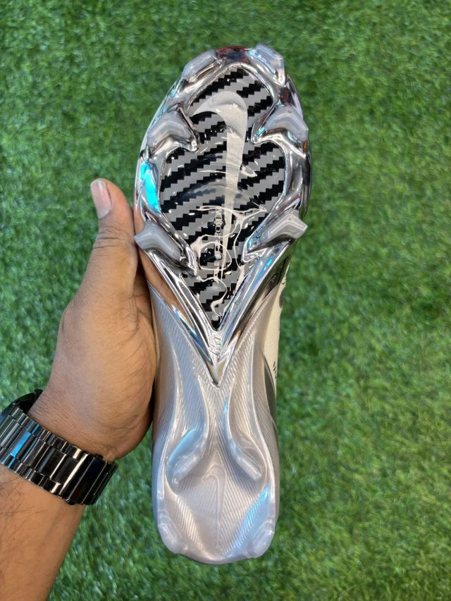 Mercurial Vapor 16 White & Silver Low-top FG(VINI JR