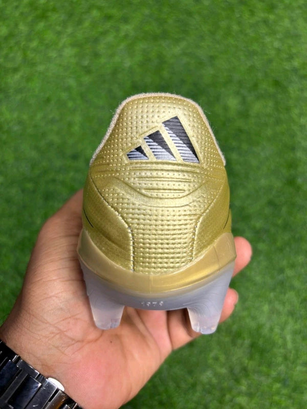Copa Pure IV Elite Golden Colour Low-top FG With Lace