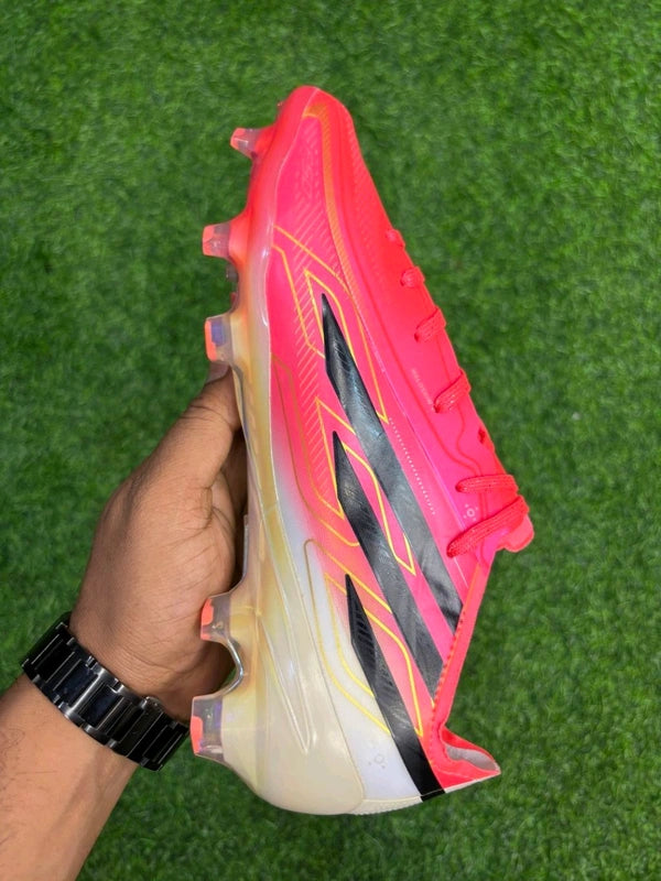 F50 Hyperfast Elite Red Colour Low-top FG With Lace