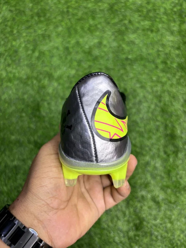 Hypervenom Phantom 3 Grey Colour Low-top FG With Lace