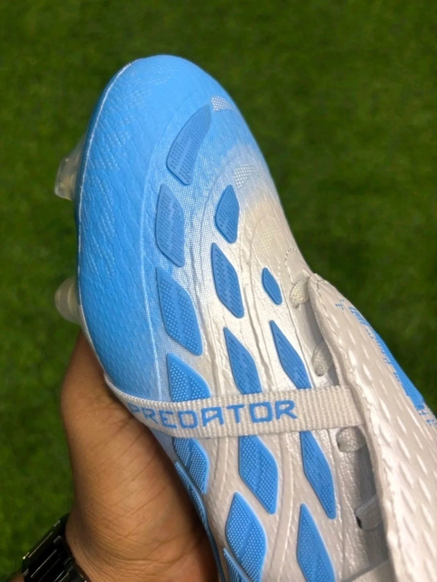 Predator Black And Blue Colour Foldover With Less