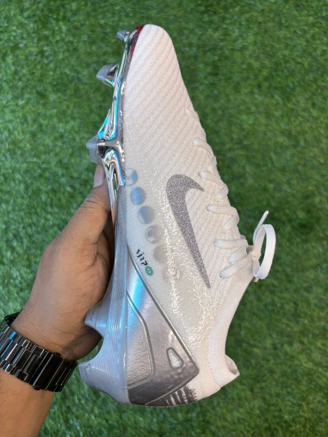 Mercurial Vapor 16 White & Silver Low-top FG(VINI JR
