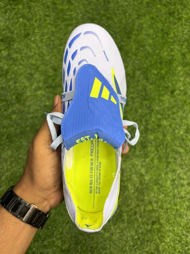 Predator Foldover Elite Green Blue Colour FG With Lace
