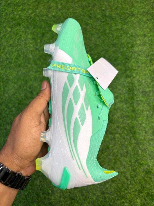 Predator Foldover Elite Next-gen Light Green FG With Lace