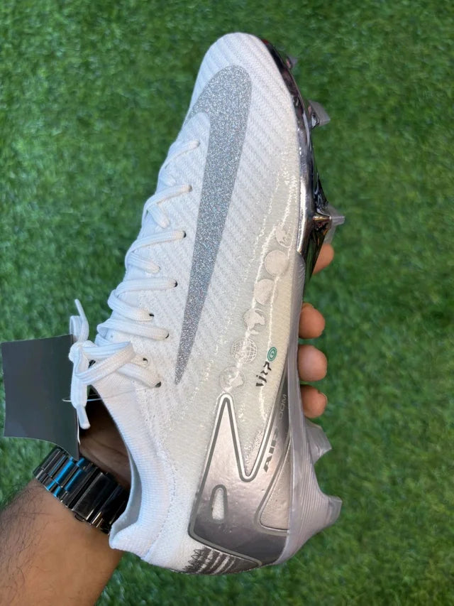 Mercurial Vapor 16 White & Silver Low-top FG(VINI JR