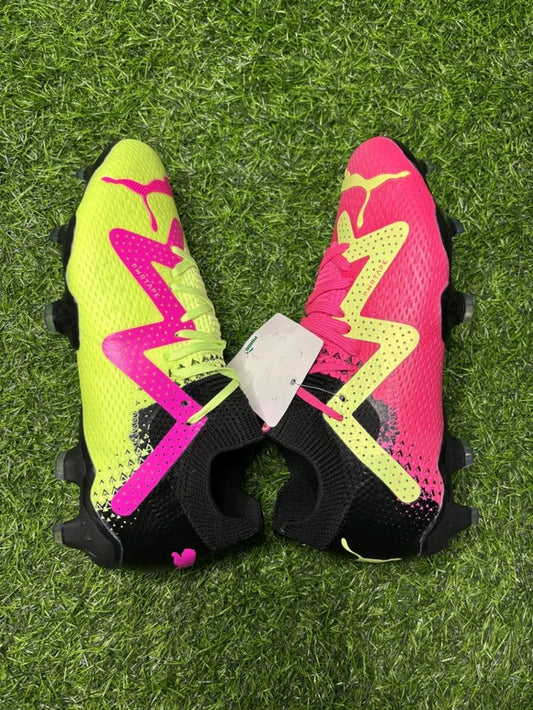 Future Ultimate FG Twin Colour Low-top With Lace