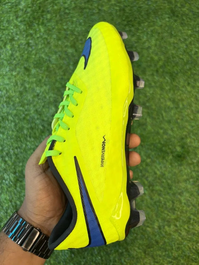 Hypervenol Phantom FG M Light Green Low-top With Lace
