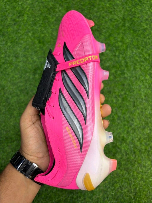 Predator Foldover Elite Next-Gen Hot Pink FG World Cup Edition