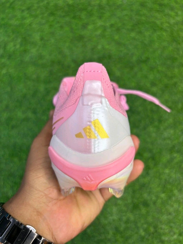 Predator Foldover Elite Next-gen Baby Pink Colour FG